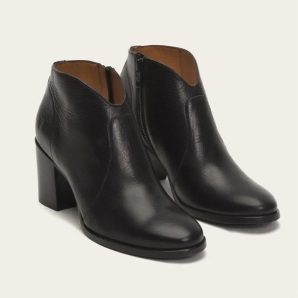 Frye - Nora Zip Short Ankle Leather Boots Black Women's Size US 8.5M
